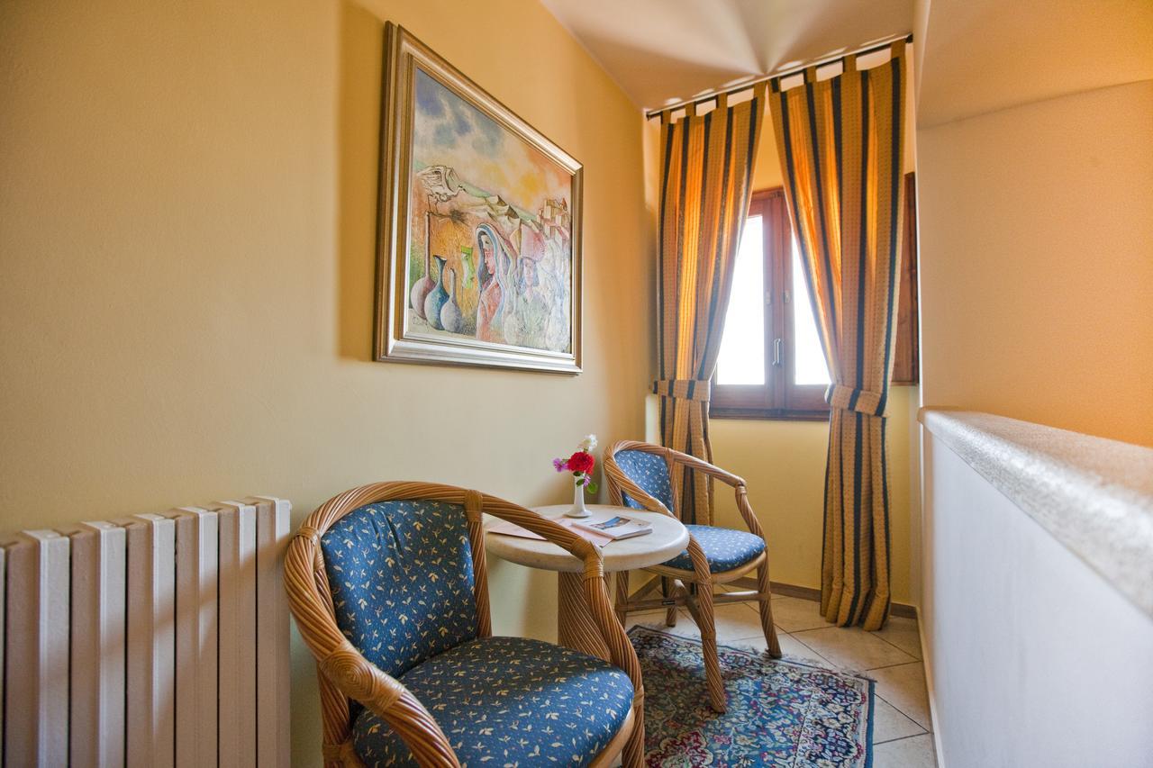 Hotel Elimo 3*