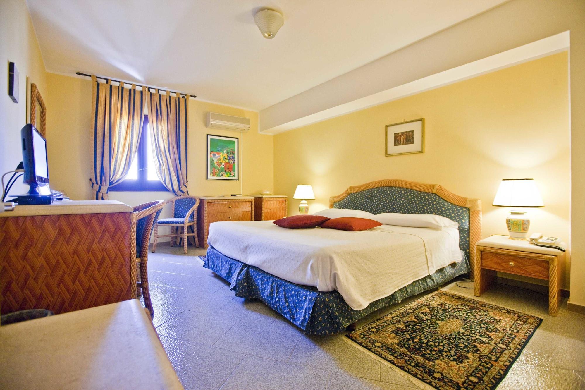 Hotel Elimo 3*